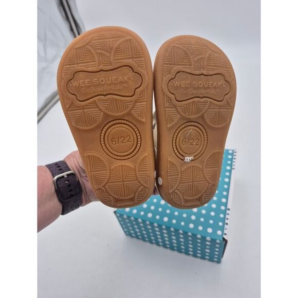 Wee Squeak White Leather Bunny Shoes Size 6M Pearl White Squeaky Sound - Picture 4 of 9